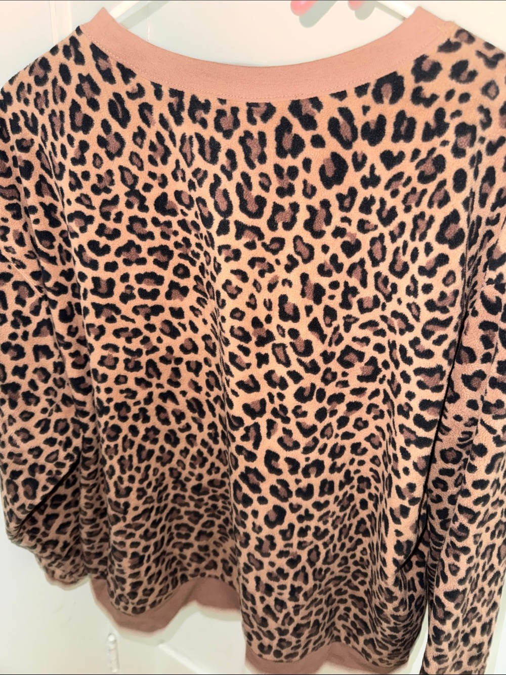 Nike fleece leopard print crewneck sweater NWOT - Picture 3 of 3